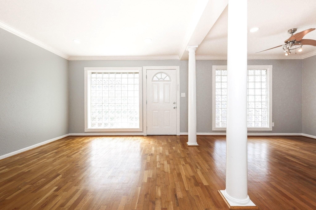2919 Wentworth Street - Photo 2