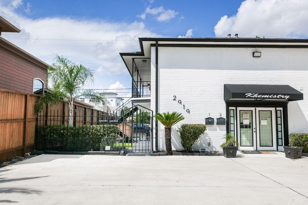 2919 Wentworth Street - Photo 0