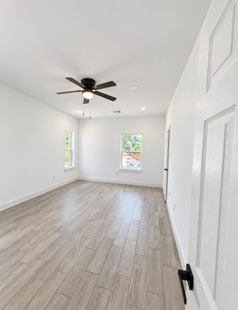 8312 Prairie View Drive - Photo 7