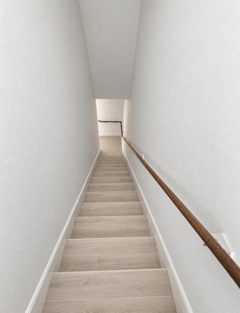 8312 Prairie View Drive - Photo 3