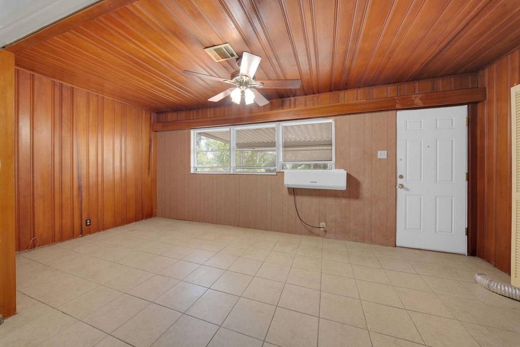 5310 Newkirk Lane - Photo 4