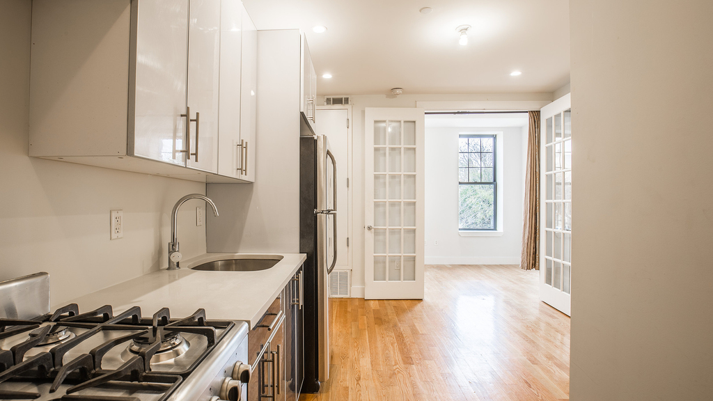 40 Malcolm X Blvd - Photo 4