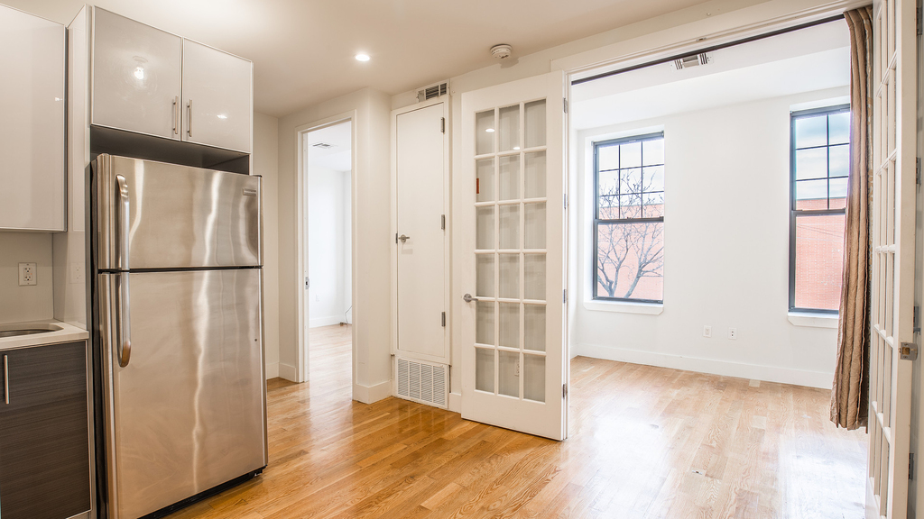 40 Malcolm X Blvd - Photo 11