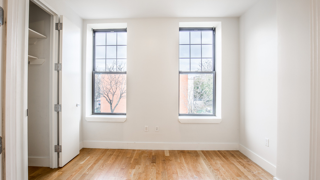 40 Malcolm X Blvd - Photo 8