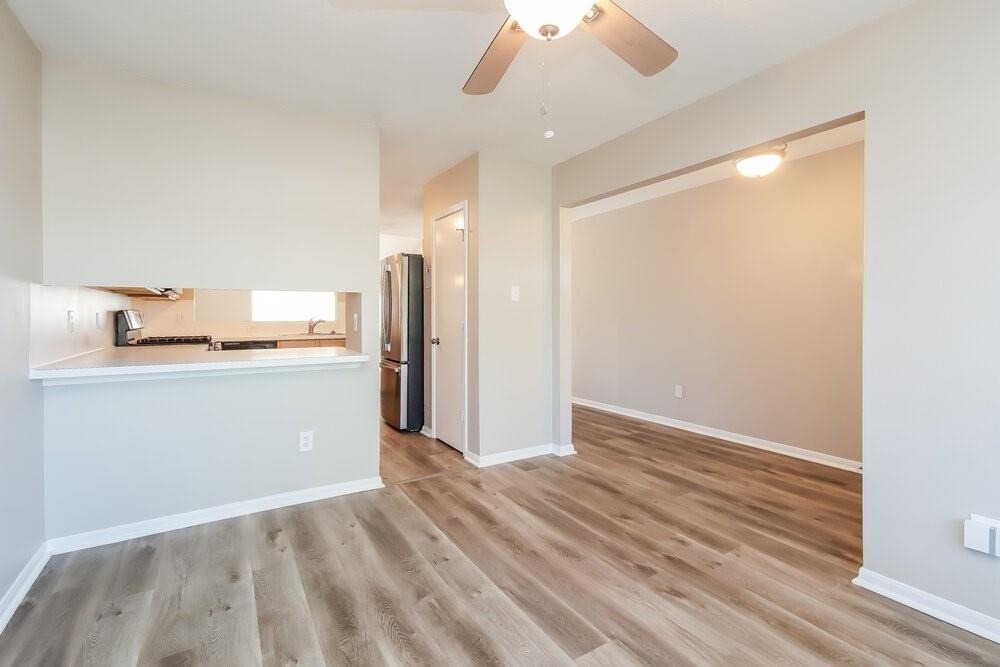 10815 Malden Drive - Photo 3