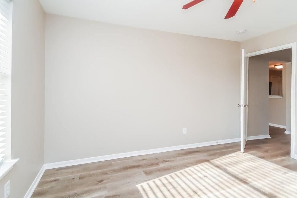 10815 Malden Drive - Photo 11