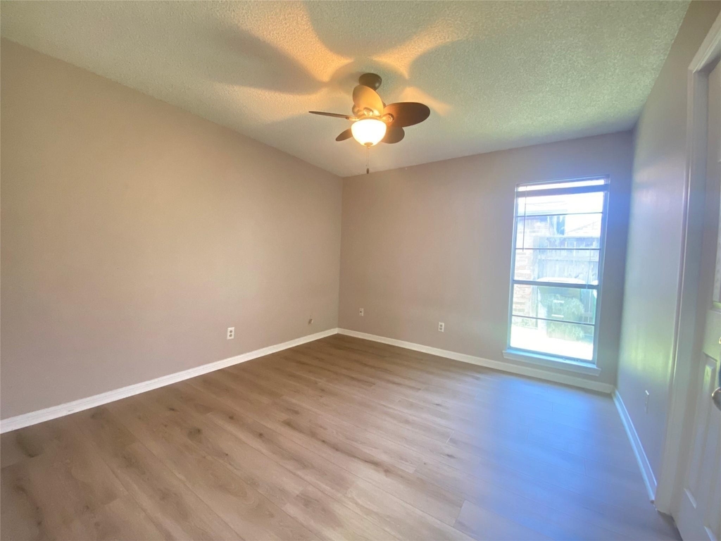 815 Ramada Drive - Photo 5