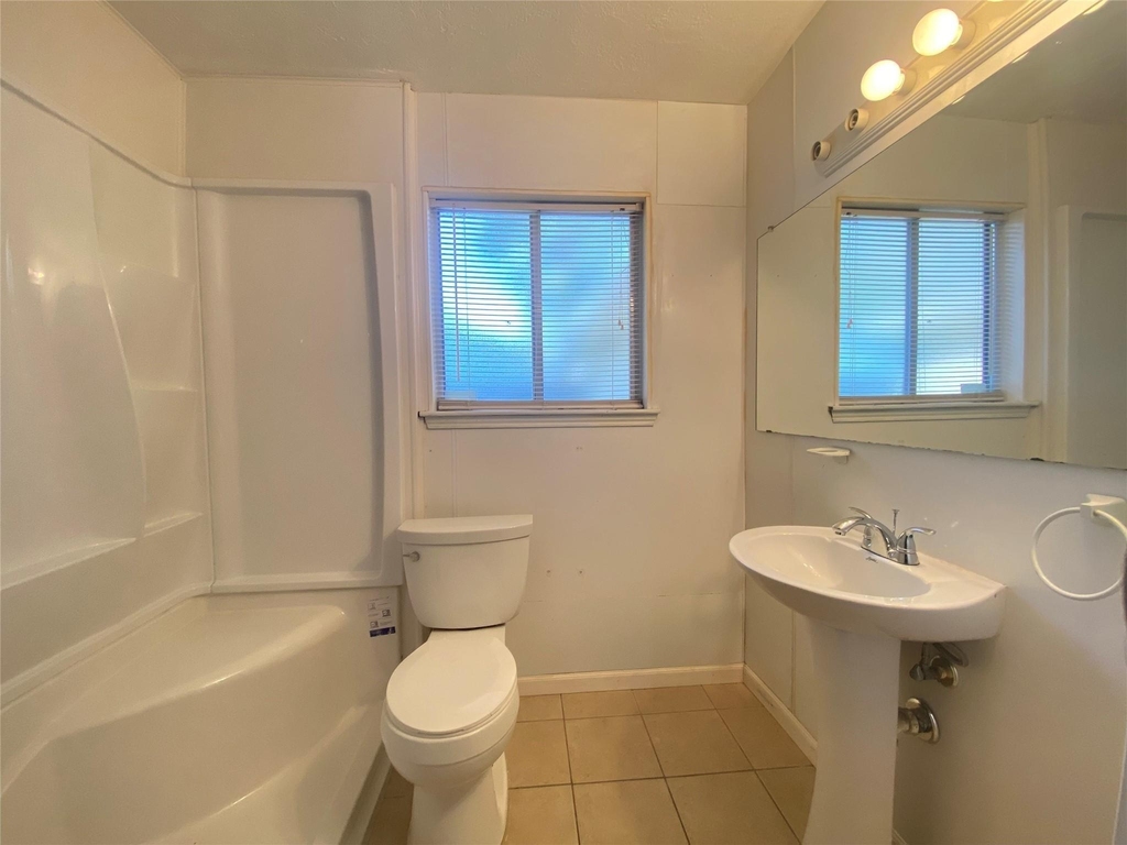 815 Ramada Drive - Photo 1