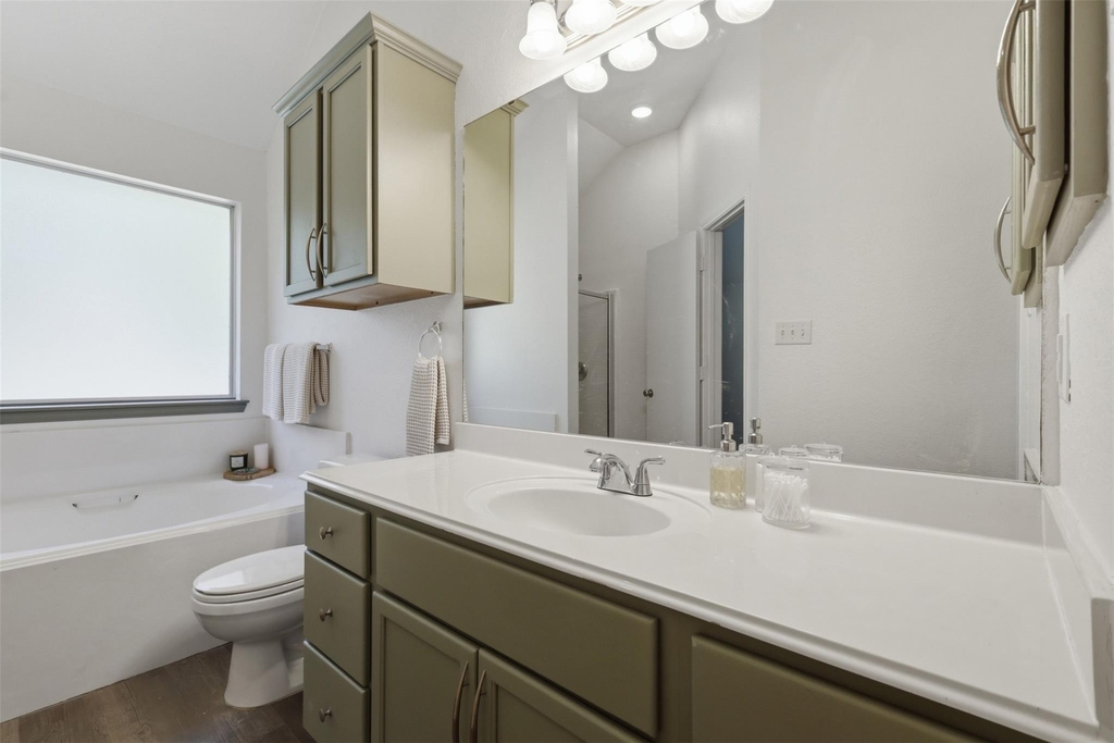 3907 Bridgeberry Court - Photo 11