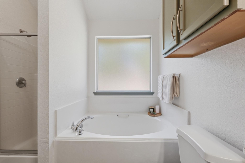 3907 Bridgeberry Court - Photo 12