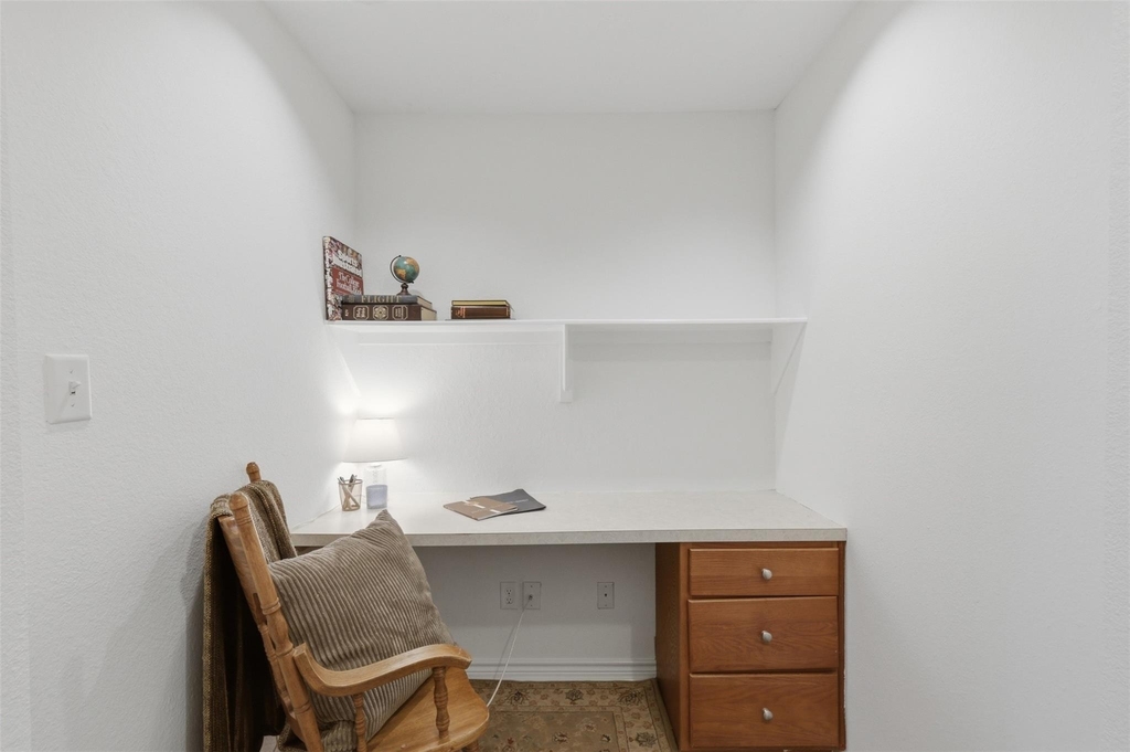 3907 Bridgeberry Court - Photo 13