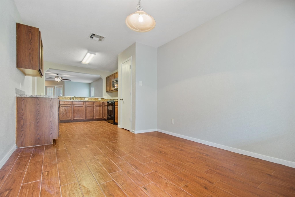 15426 Sableton Crest Lane - Photo 2