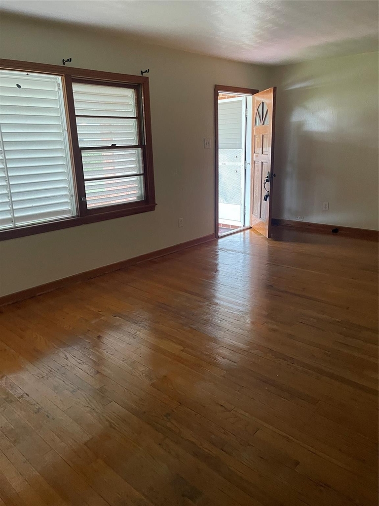 2114 Evergreen Lane - Photo 14