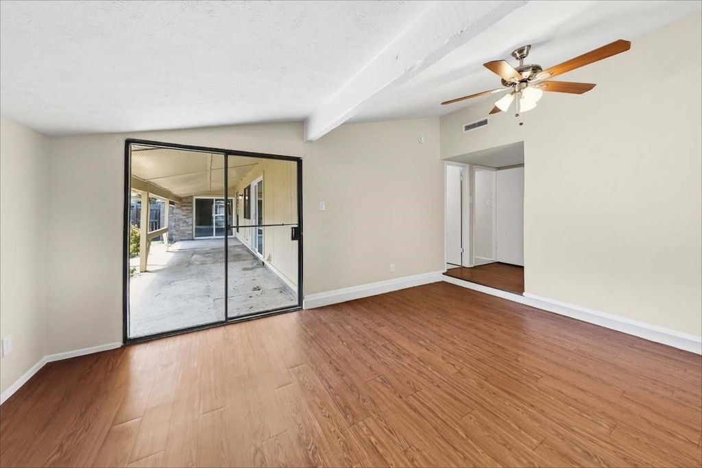 5126 Girnigoe Drive - Photo 5