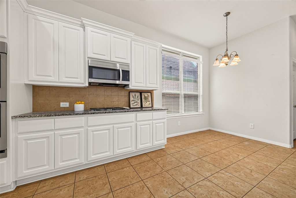 8155 Laughing Falcon Trail - Photo 16