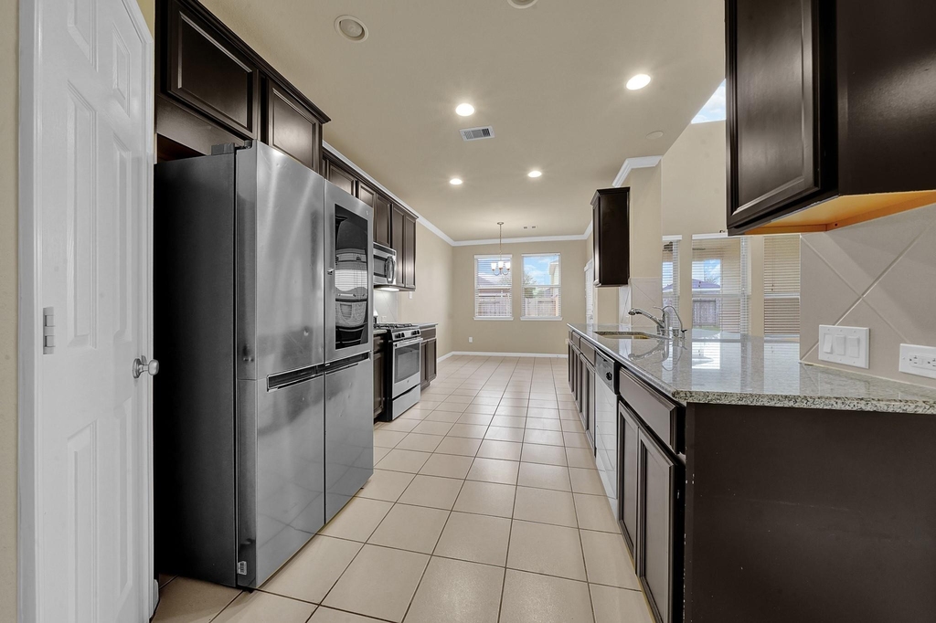 16911 Wedgeside Park - Photo 5