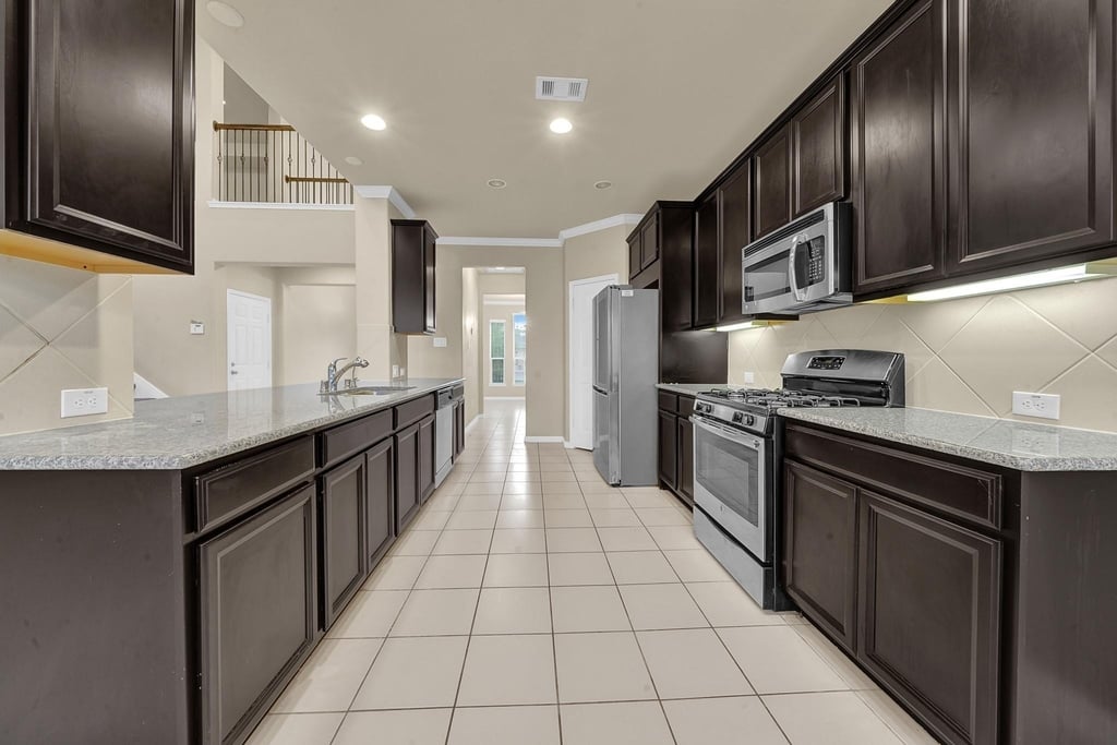 16911 Wedgeside Park - Photo 6