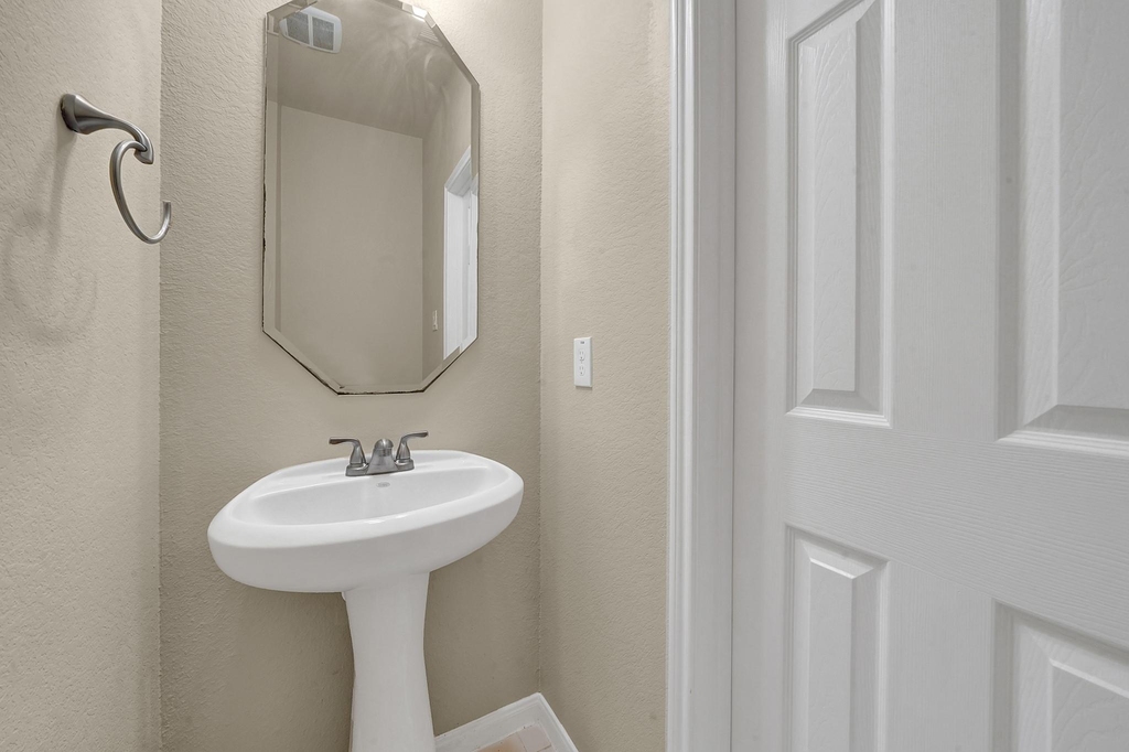 16911 Wedgeside Park - Photo 13