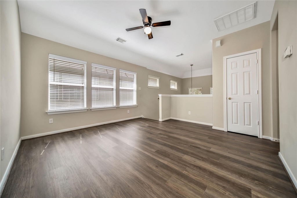 111 W Burberry Circle - Photo 15