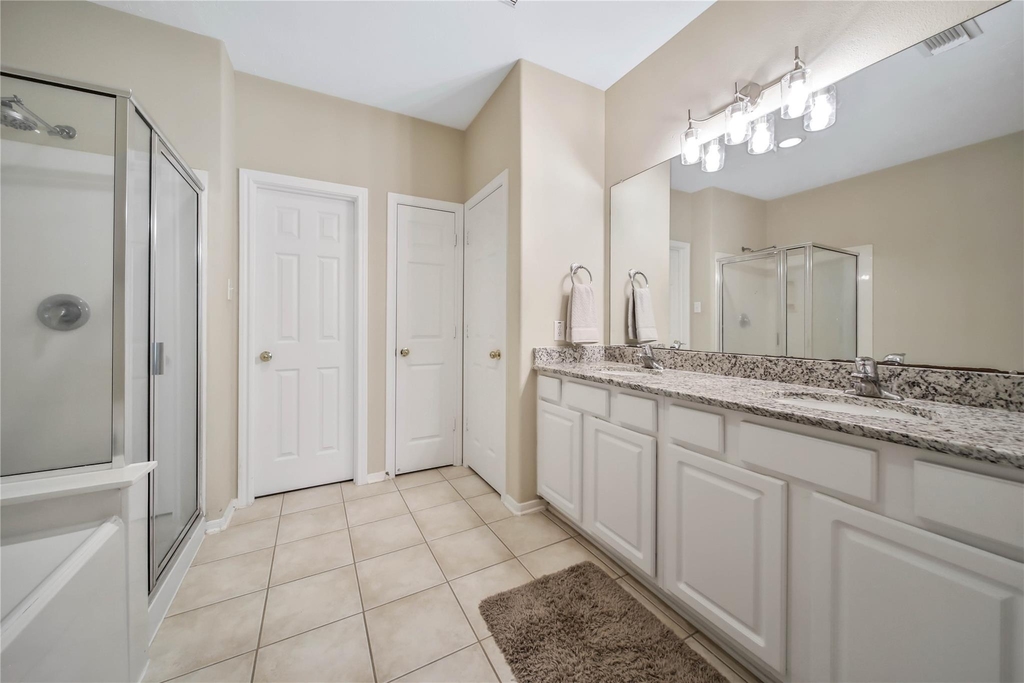 111 W Burberry Circle - Photo 22