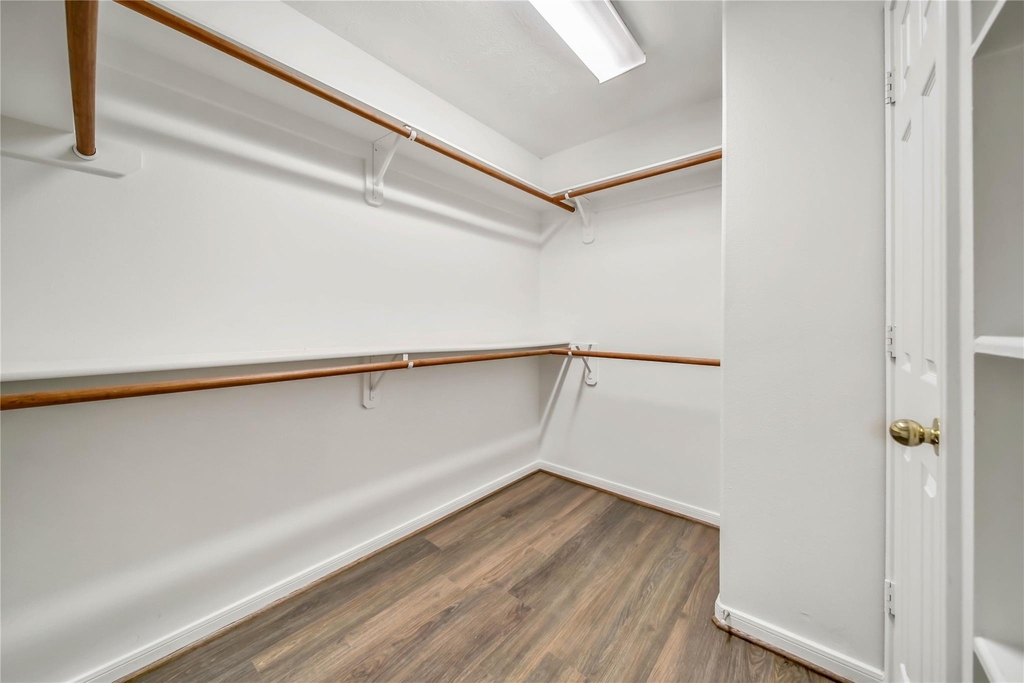 111 W Burberry Circle - Photo 19