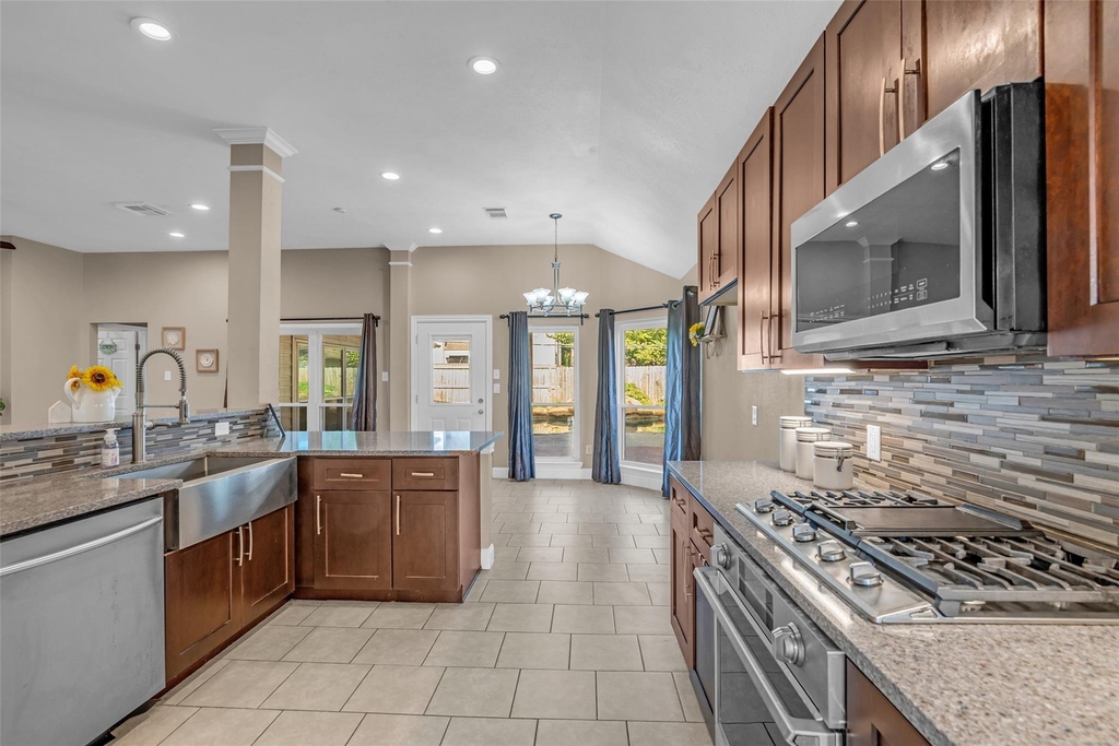 11506 Faulkey Gully Circle - Photo 14