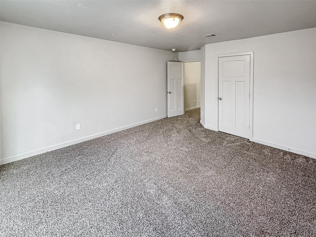 10535 Mills Road - Photo 21
