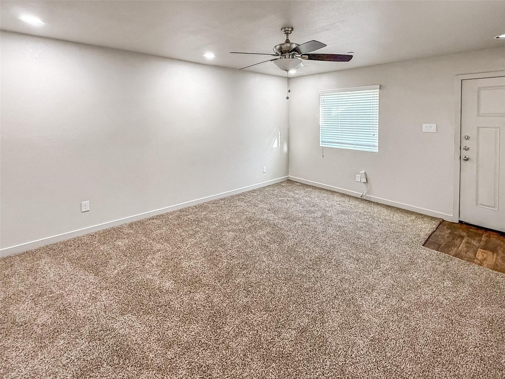 10535 Mills Road - Photo 2