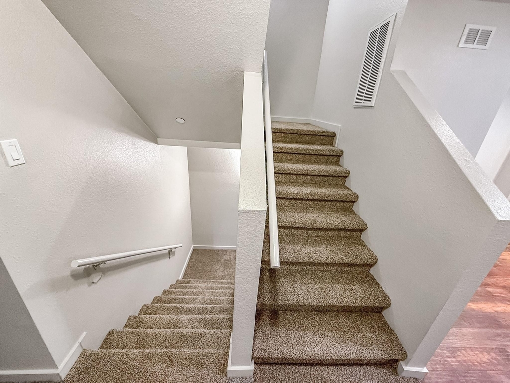 10535 Mills Road - Photo 19