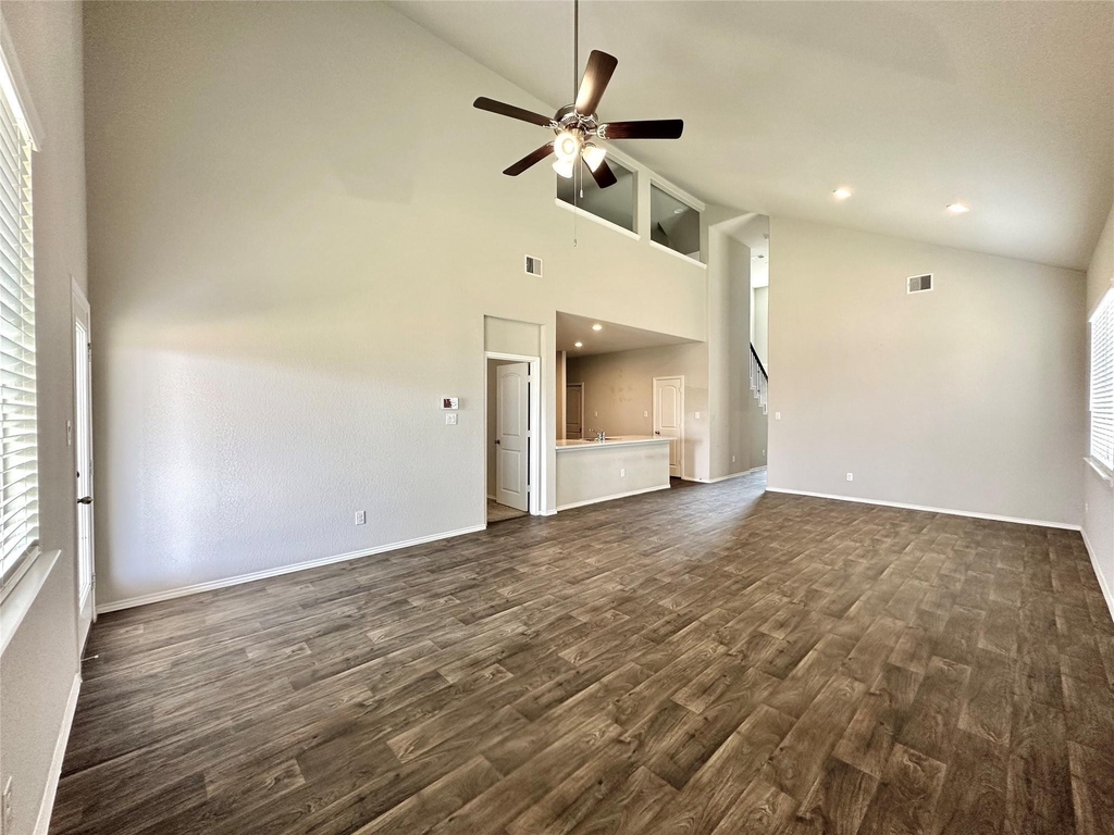 5410 Pembrokeshire Circle - Photo 4