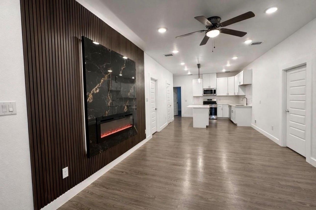 8141 Jeffery Street - Photo 4