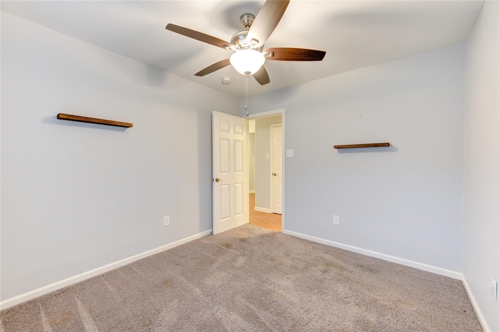 503 W Linney Street - Photo 31