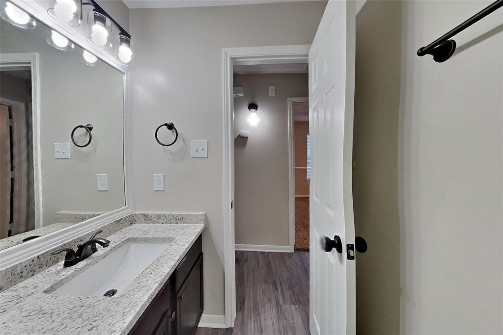 21510 Forest Colony Drive - Photo 14