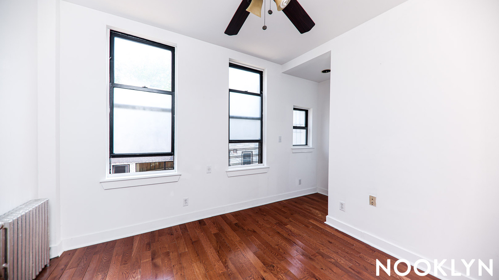 290 Harman St - Photo 7