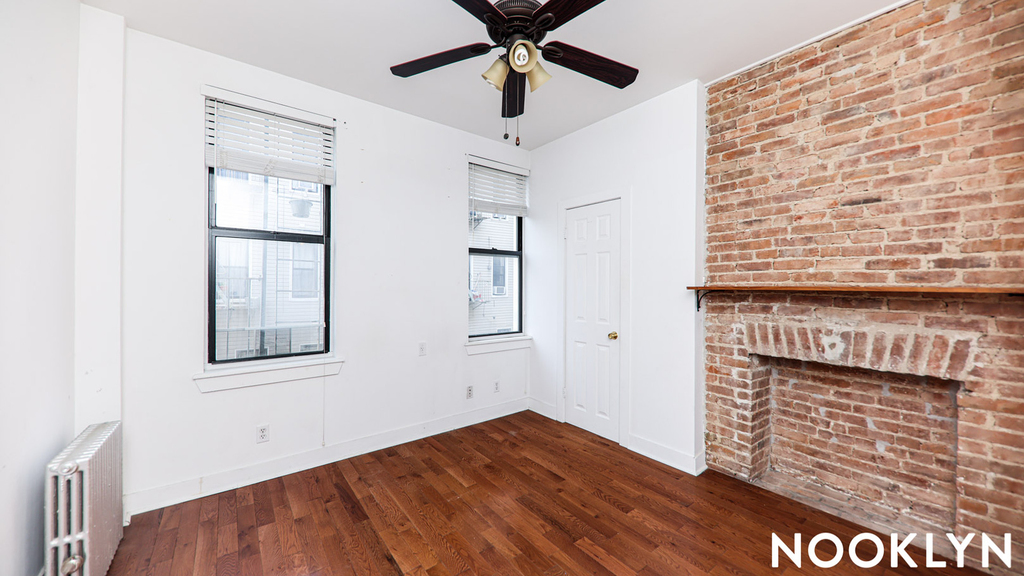 290 Harman St - Photo 0