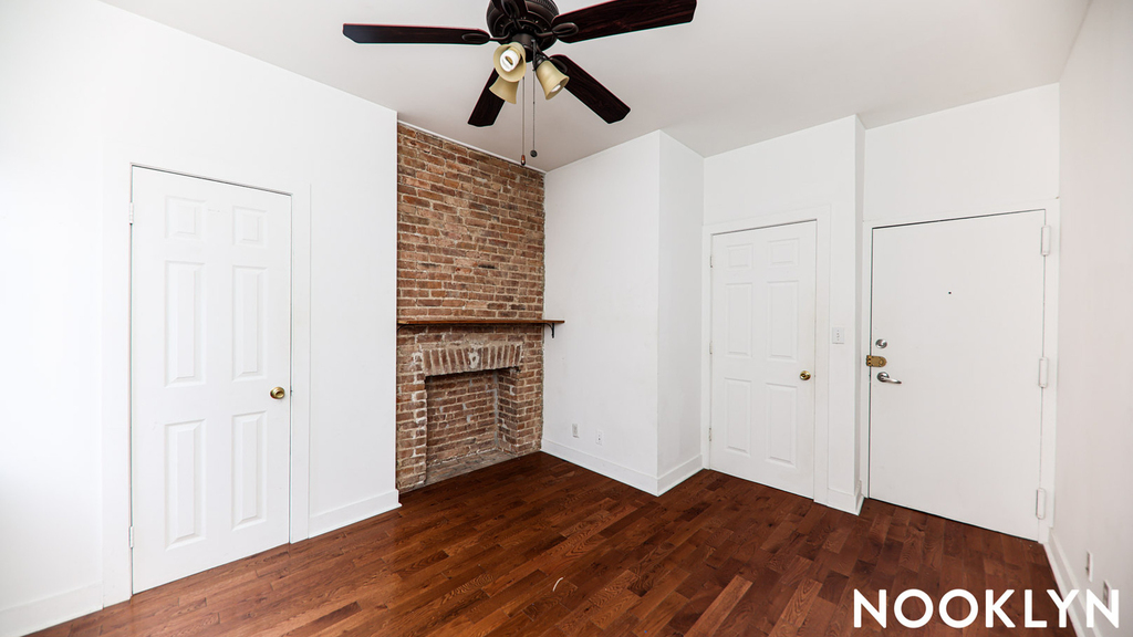 290 Harman St - Photo 3