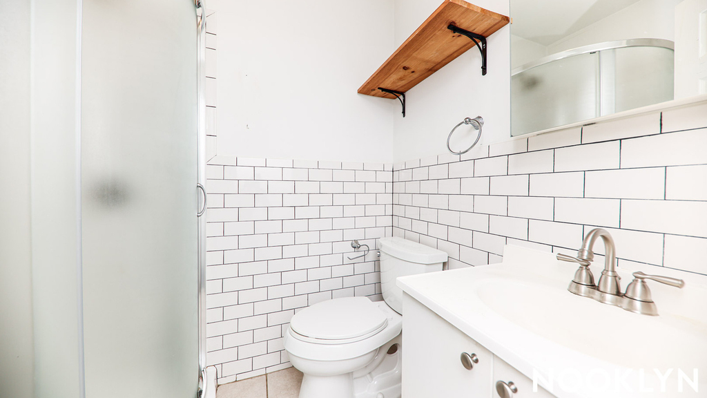 290 Harman St - Photo 4