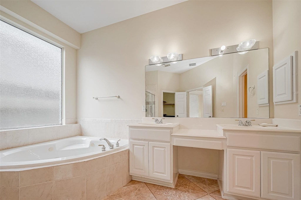 14314 Jaubert Court - Photo 37