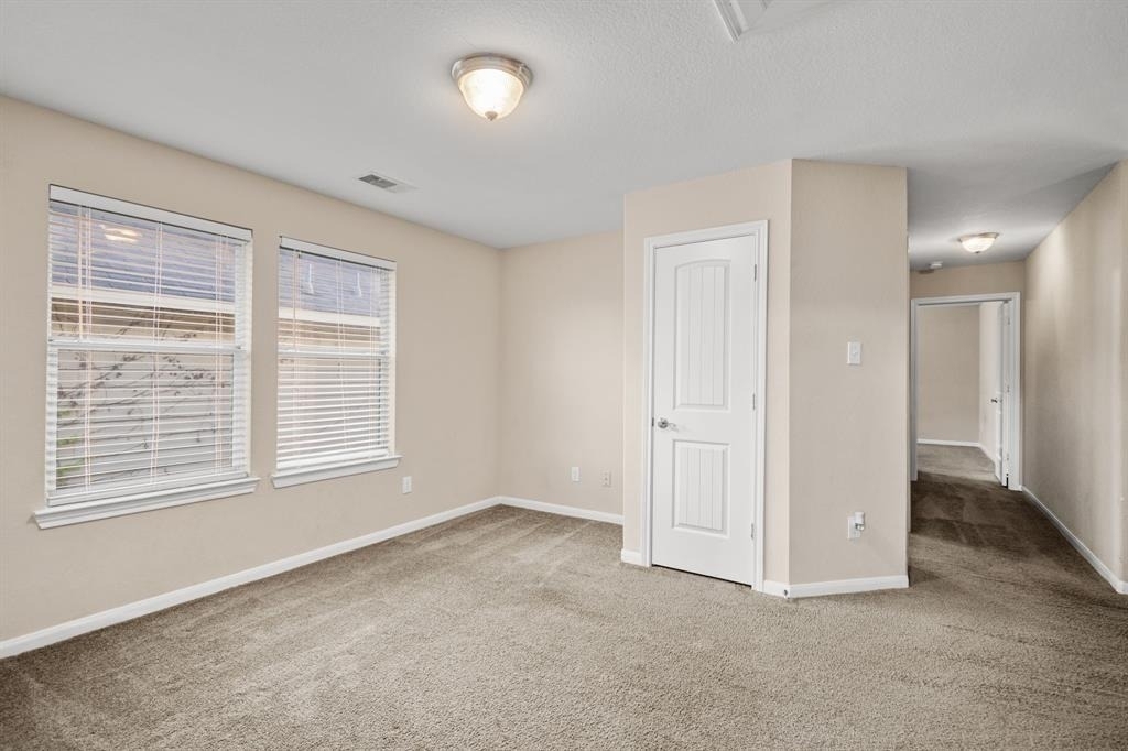 1007 Summer Wood Boulevard - Photo 16
