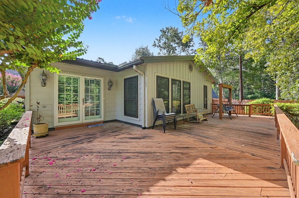 122 Warbonnet Drive - Photo 2