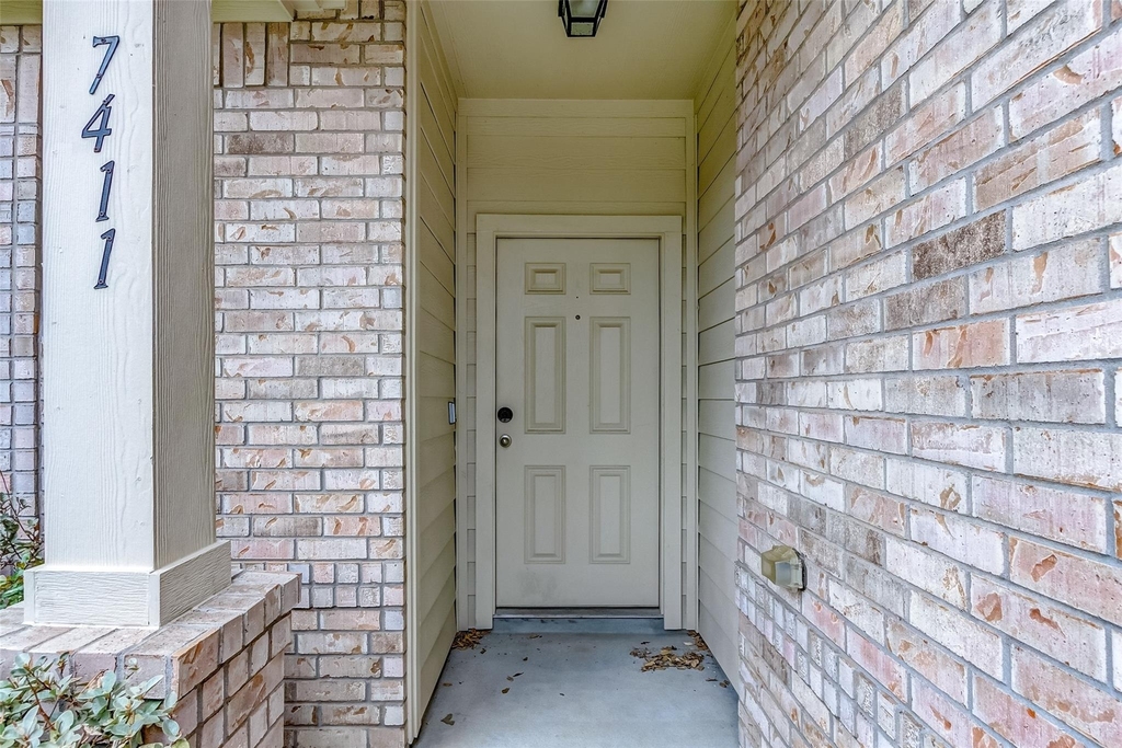 7411 Foxwaithe Lane - Photo 3