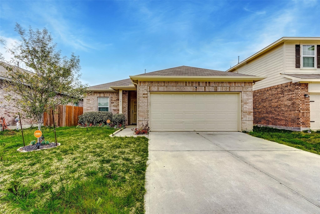 7411 Foxwaithe Lane - Photo 1