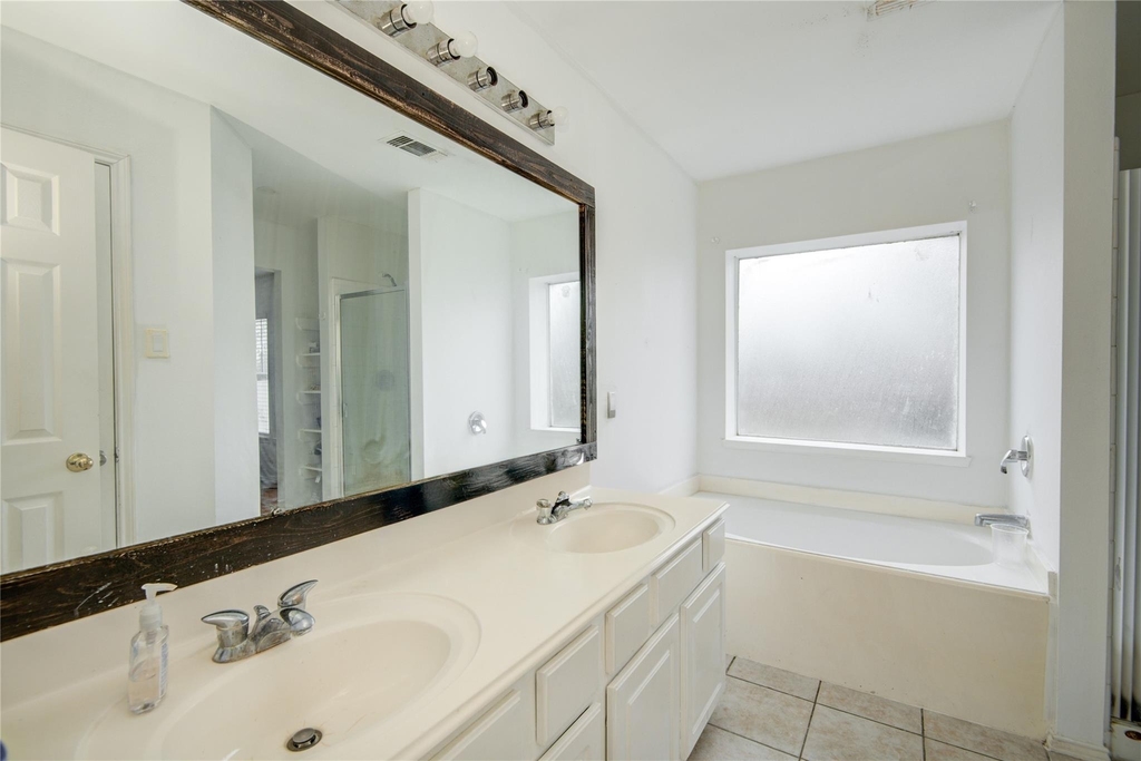 21002 Vista Trace Drive - Photo 11