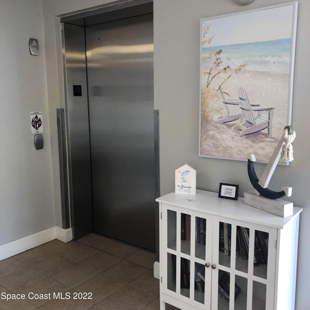 806 Mystic Drive - Photo 2