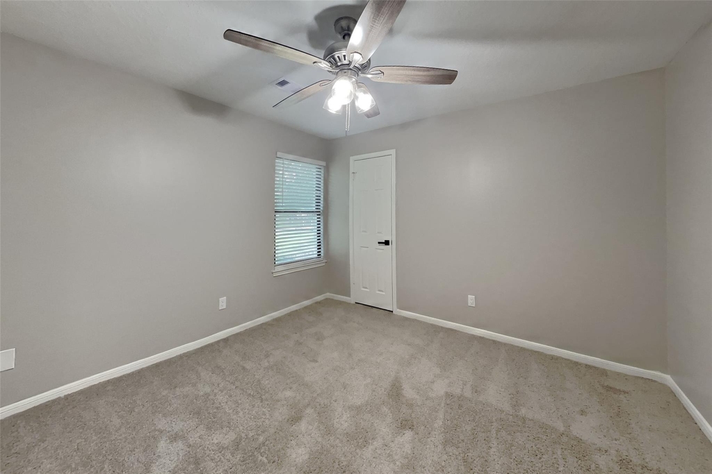 8510 Canyon Pine Drive - Photo 16