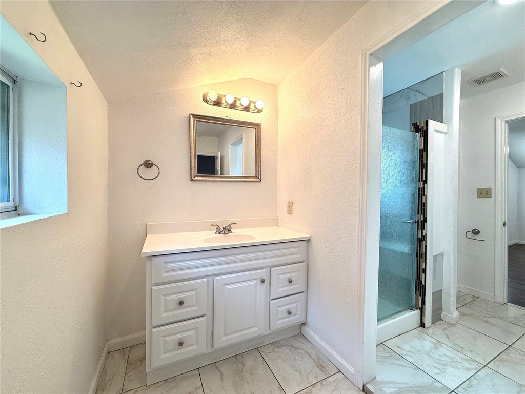 421 Sidney Street - Photo 10