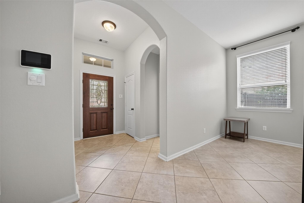 8922 Pinenut Drive - Photo 3