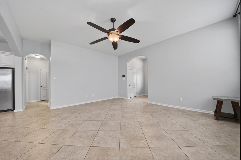 8922 Pinenut Drive - Photo 9