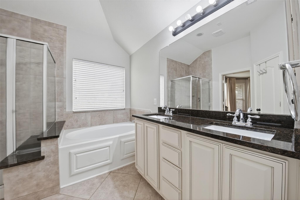 8922 Pinenut Drive - Photo 33