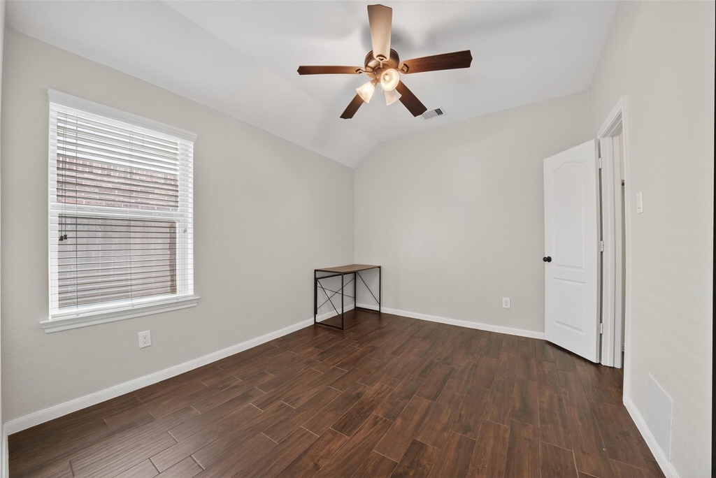 8922 Pinenut Drive - Photo 22